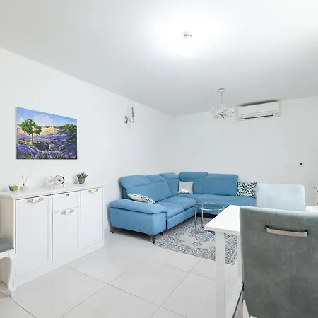Apartamento Two Bedroom With A Balcony Relja Zadar