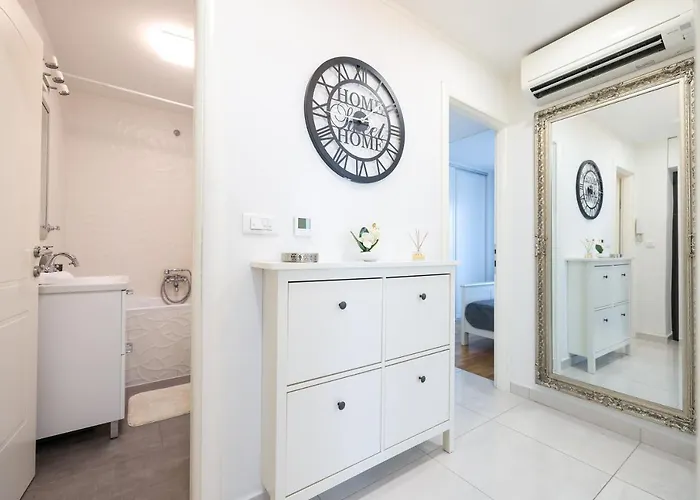 Two Bedroom With A Balcony Relja Zadar